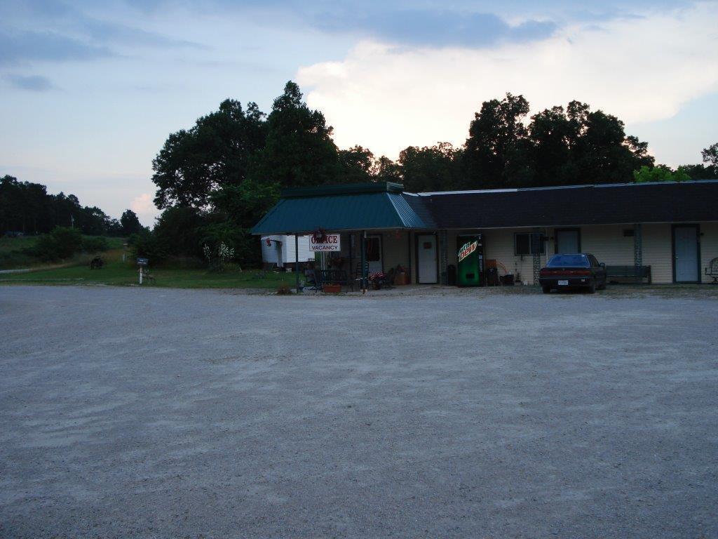 Comfort Green Motel Thayer Zewnętrze zdjęcie